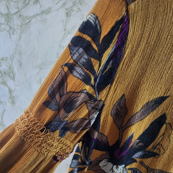 Free People Beautiful Rayon Top - Picture 2 of 10